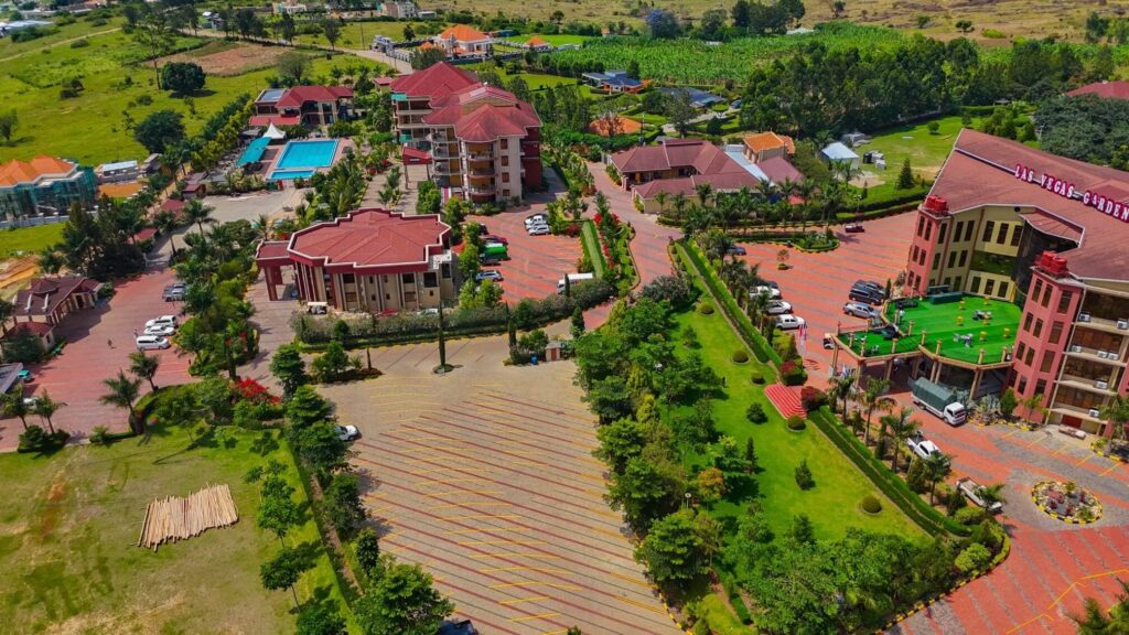 Las Vegas Garden Hotels has spectacular architecture and gorgeous gardens ideal for hosting weddings. Image Source: Facebook/@Las Vegas Garden Hotel