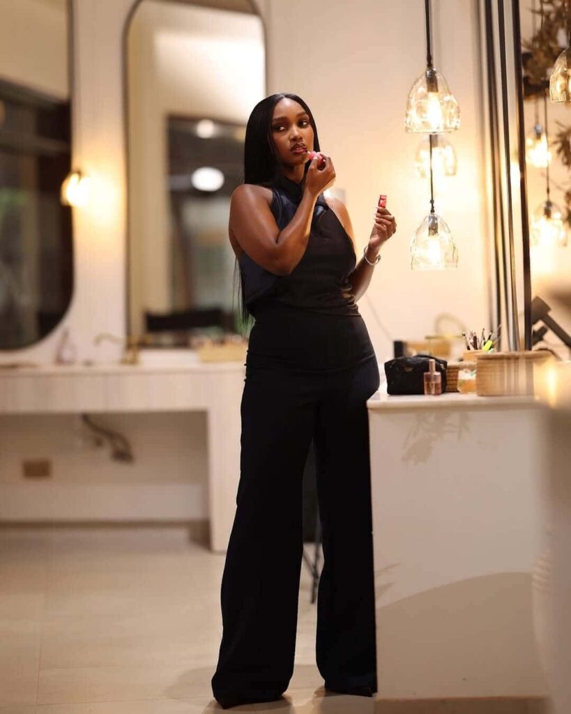 Monalisa Umutoni is the CEO of Monafaces, a prominent bridal makeup and beauty brand in Uganda. Image Source: Instagram/@monafaces